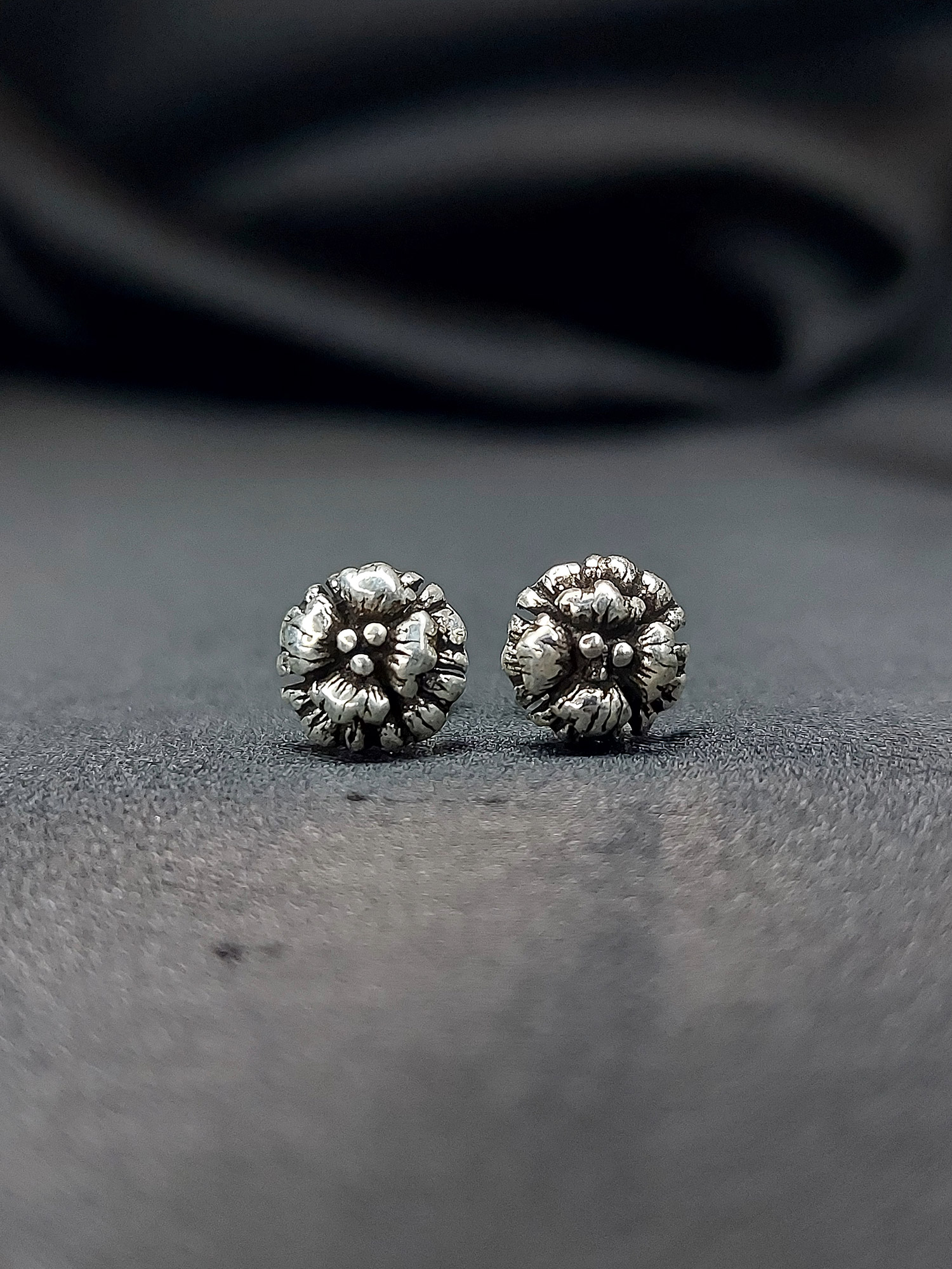 Silver oxidized rose stud earring