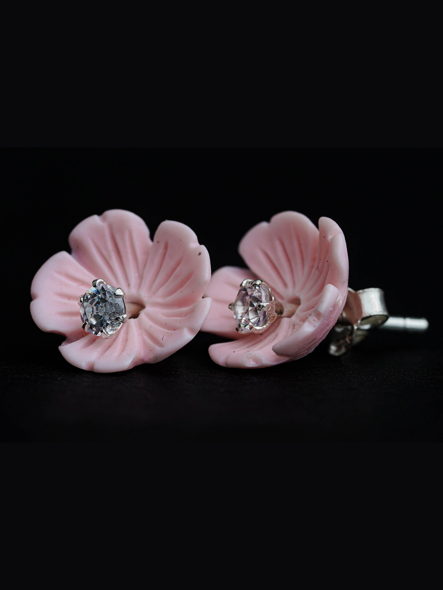 Silver pink flower stud earring