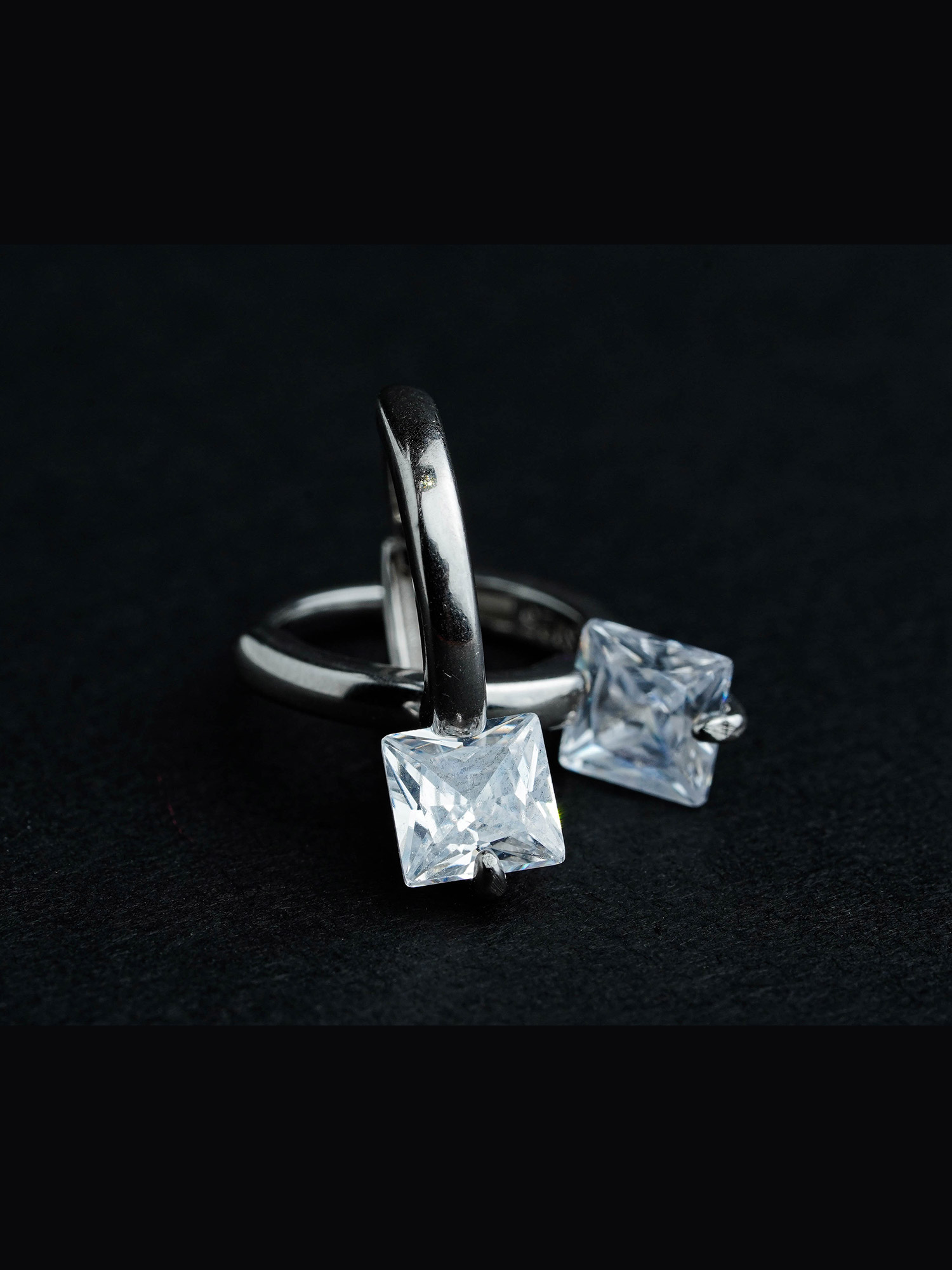 Silver solitaire square earring