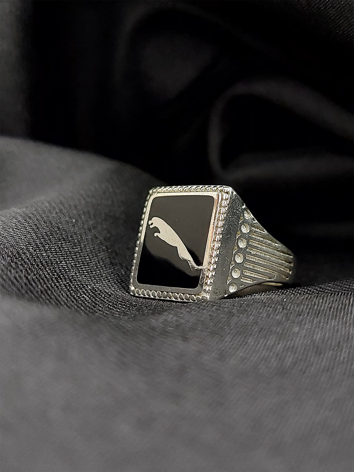 Silver jaguar men’s ring