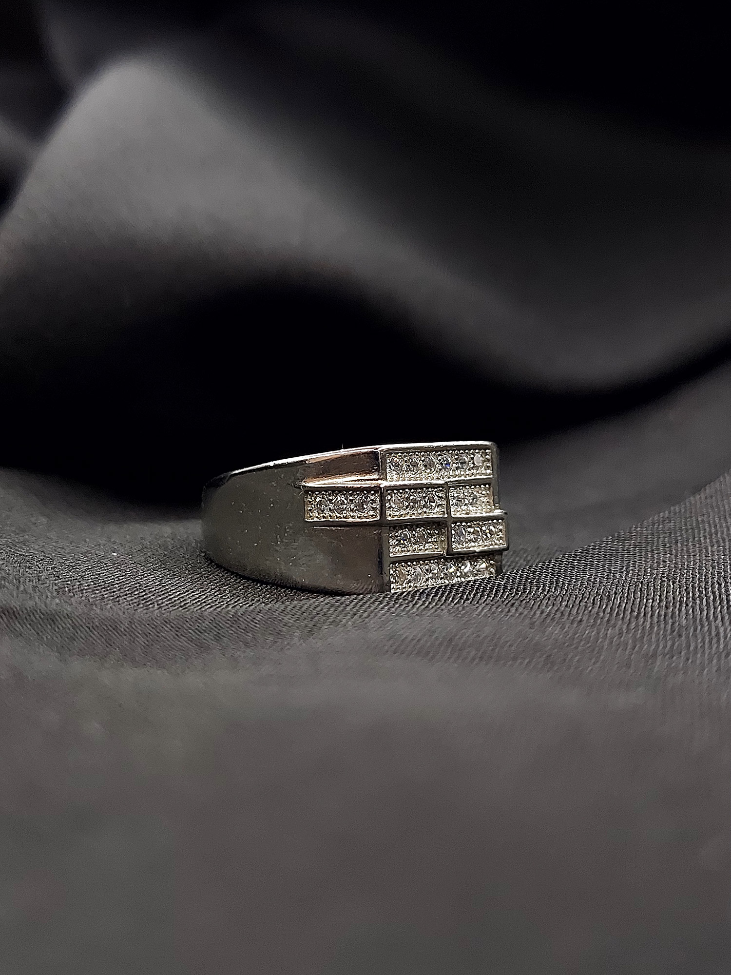 Silver men’s ring